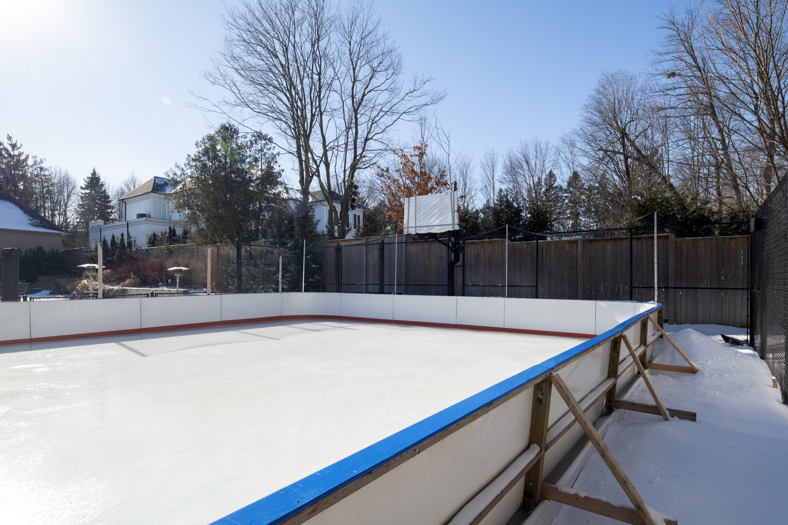 Portable refrigerated rink 40’x76′